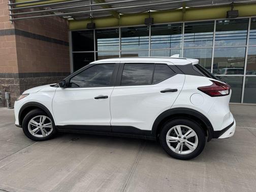 2024 Nissan Kicks S