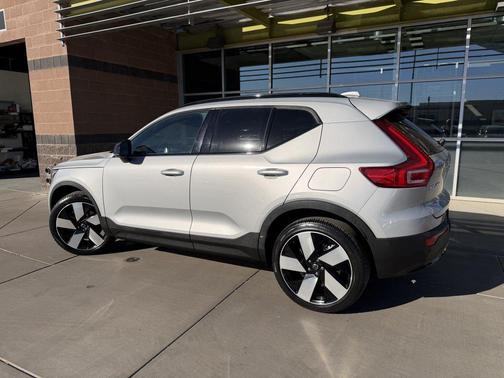 2023 Volvo XC40 Recharge Pure Electric Twin Ultimate