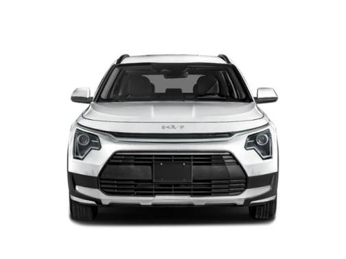 silver 2024 Kia Niro LX