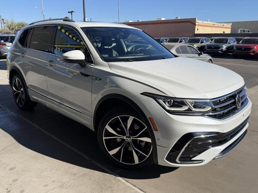 2022 Volkswagen Tiguan 2.0T SEL R-Line 4MOTION
