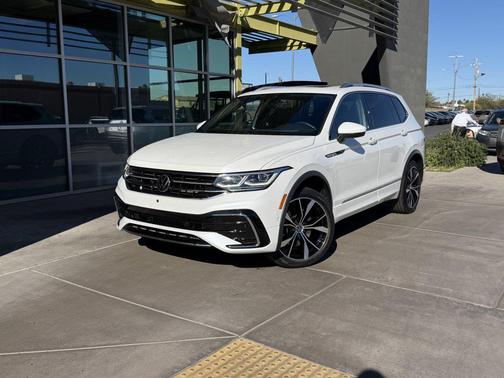 2022 Volkswagen Tiguan 2.0T SEL R-Line 4MOTION