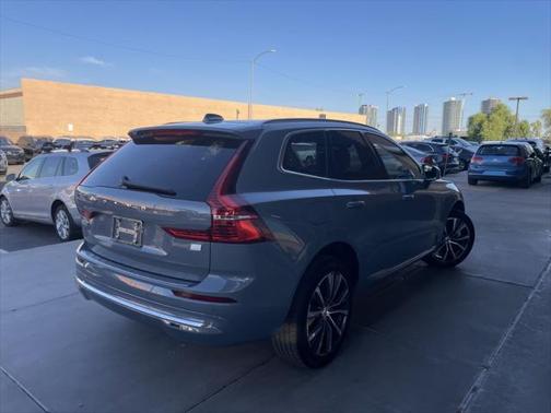 2022 Volvo XC60 Recharge Plug-In Hybrid T8 Inscription Expression