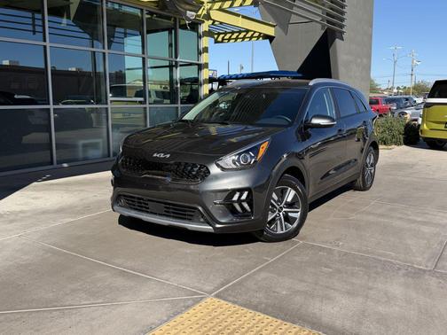 2022 Kia Niro Plug-In Hybrid EX