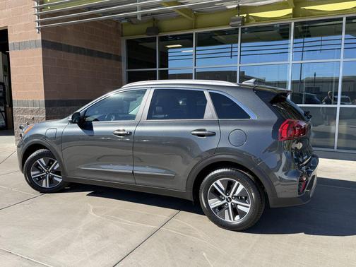 2022 Kia Niro Plug-In Hybrid EX