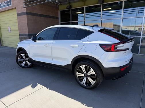 2023 Volvo C40 Recharge Pure Electric Twin Plus