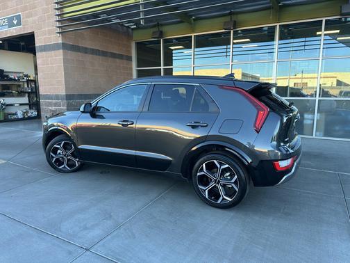 2023 Kia Niro Touring