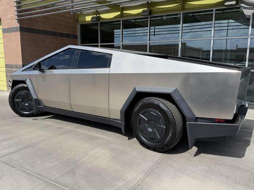 Ultra-Hard Stainless Steel 2025 Tesla Cybertruck All-Wheel Drive