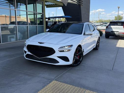 2022 Genesis G70 3.3T RWD
