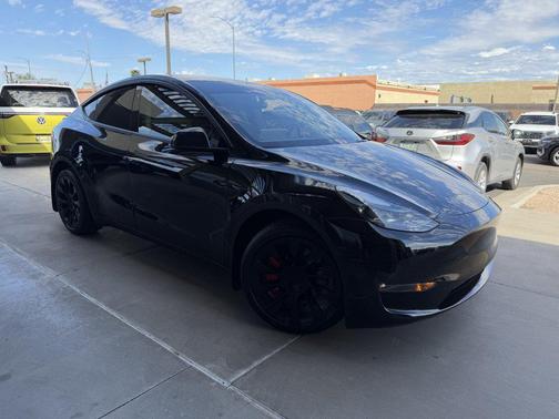 2024 Tesla Model Y Long Range Dual Motor All-Wheel Drive