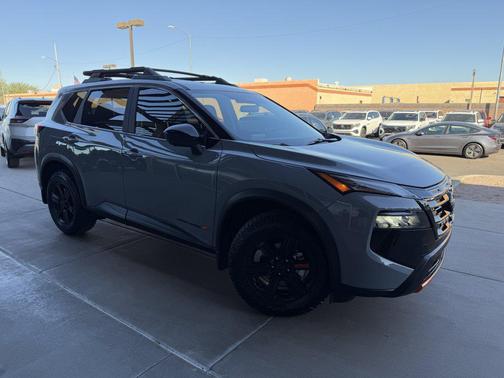 2025 Nissan Rogue Rock Creek