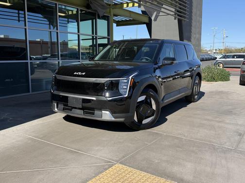 2024 Kia EV9 Light Long Range