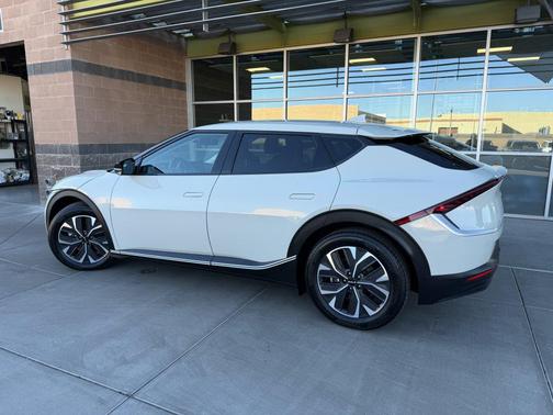 2024 Kia EV6 Light Long Range