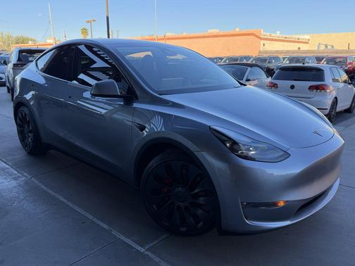 2024 Tesla Model Y Performance Dual Motor All-Wheel Drive