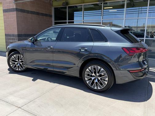 Manhattan Gray Metallic 2024 Audi Q8 e-tron Premium Plus