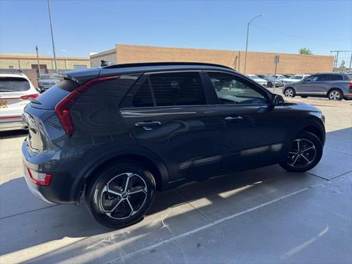 2023 Kia Niro EX