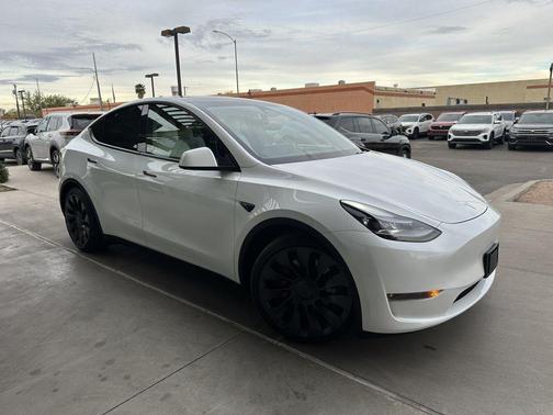 2024 Tesla Model Y Performance Dual Motor All-Wheel Drive