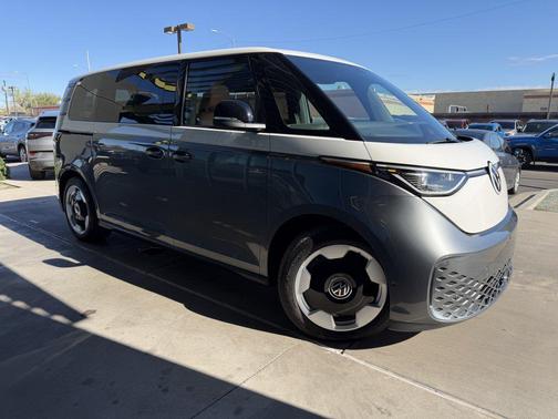 2025 Volkswagen ID. Buzz Pro S Plus