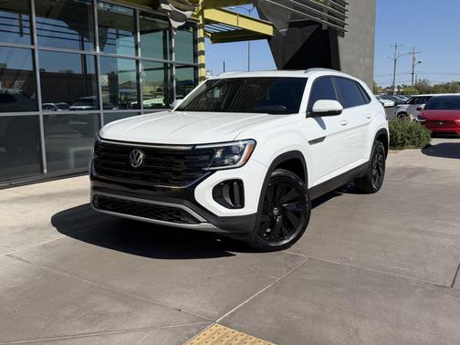 Pure White 2024 Volkswagen Atlas Cross Sport 2.0T SE w/Technology