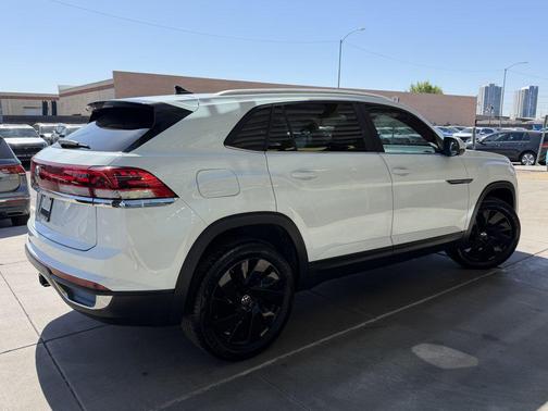 Pure White 2024 Volkswagen Atlas Cross Sport 2.0T SE w/Technology