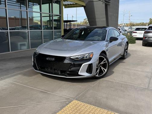 2022 Audi e-tron GT Premium Plus