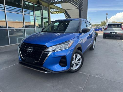 2023 Nissan Kicks S