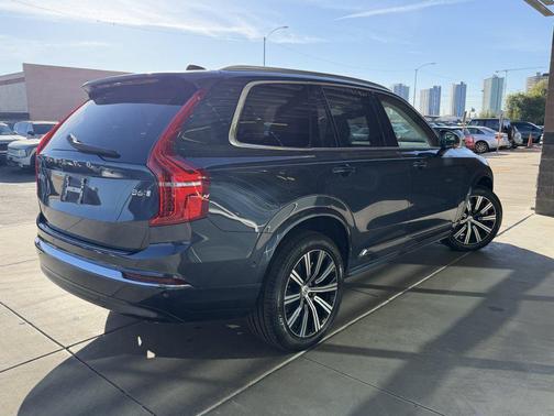 2023 Volvo XC90 B6 Plus 7-Seater