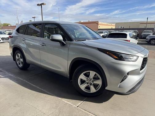2023 Toyota Highlander LE