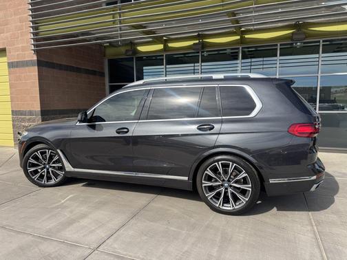 2019 BMW X7 xDrive40i