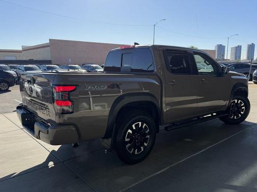 2024 Nissan Frontier PRO-4X