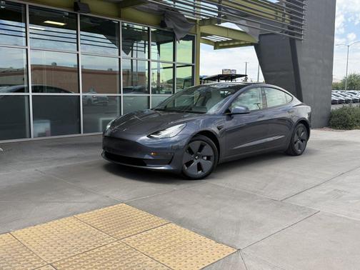 Midnight Silver Metallic 2023 Tesla Model 3 Standard Range