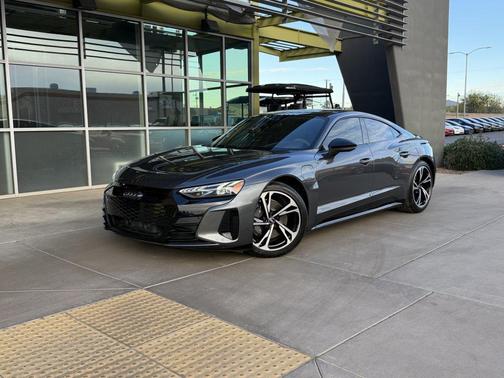 2022 Audi e-tron GT Premium Plus