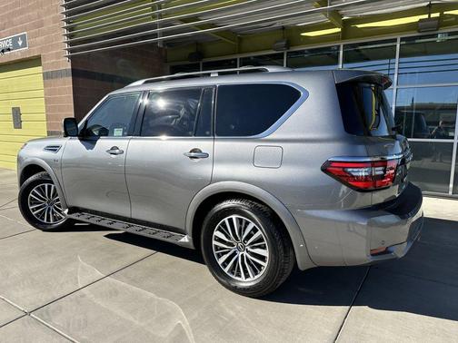 Photo 5 of 50 of 2021 Nissan Armada SL