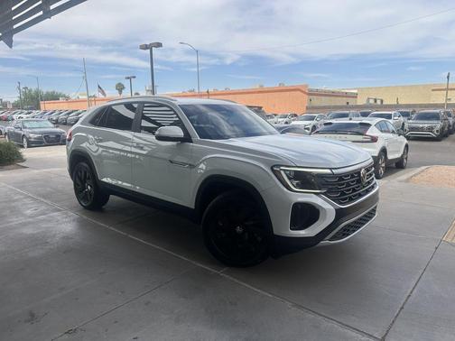 Pure White 2024 Volkswagen Atlas Cross Sport 2.0T SE w/Technology