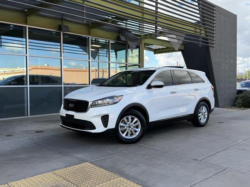 2020 Kia Sorento LX