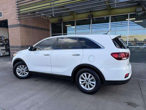 2020 Kia Sorento LX