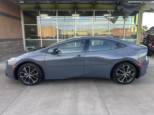 2024 Toyota Prius XLE