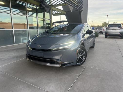 2024 Toyota Prius XLE