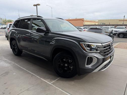 2024 Volkswagen Atlas 2.0T SEL