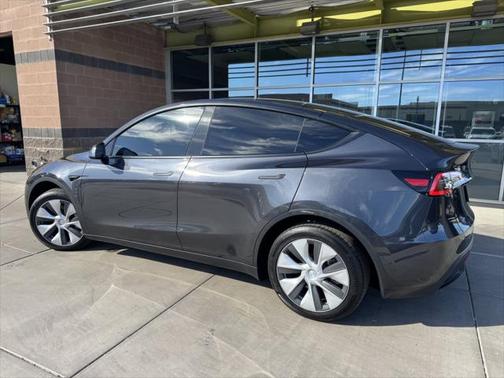 2024 Tesla Model Y Long Range Dual Motor All-Wheel Drive