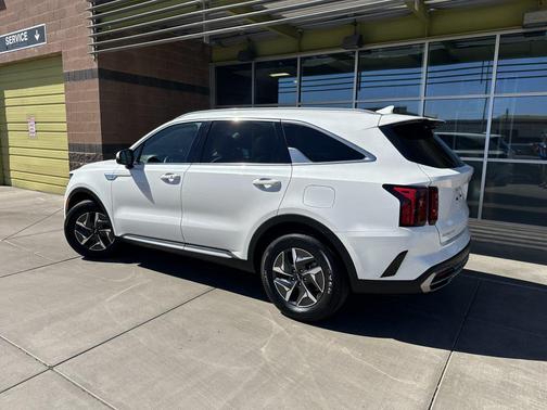2023 Kia Sorento Hybrid EX