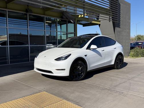 2023 Tesla Model Y Long Range Dual Motor All-Wheel Drive