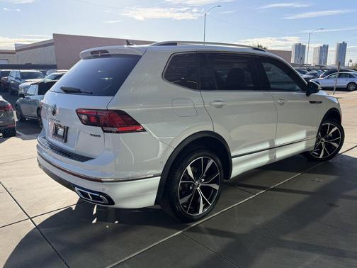2024 Volkswagen Tiguan 2.0T SEL R-Line 4MOTION