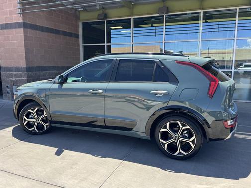 2023 Kia Niro Touring