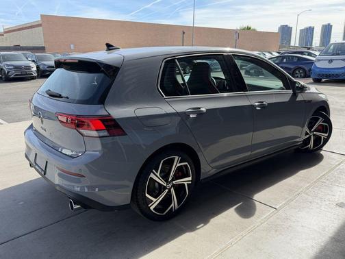 2024 Volkswagen Golf GTI 2.0T SE DSG
