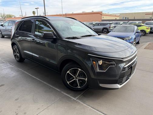 2024 Kia Niro Plug-In Hybrid EX