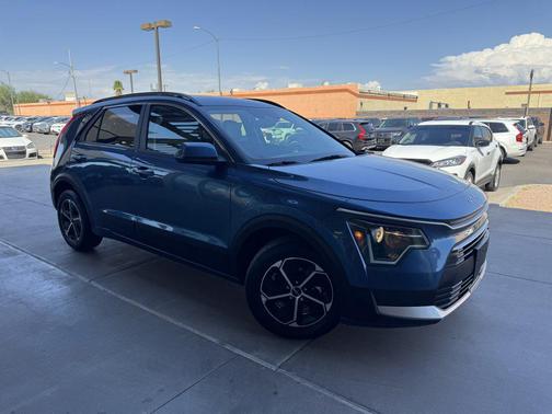 2024 Kia Niro EX