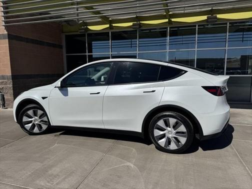 2023 Tesla Model Y Long Range Dual Motor All-Wheel Drive