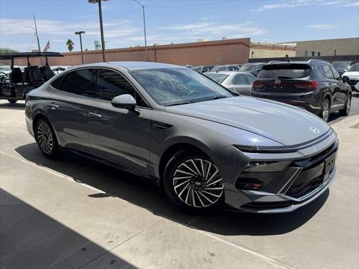 2024 Hyundai SONATA Hybrid SE