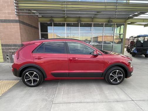 2023 Kia Niro EX