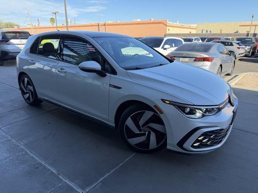 2023 Volkswagen Golf GTI 2.0T SE DSG